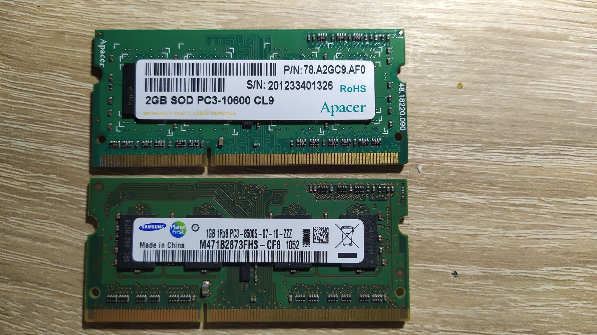 Планка памяти DDR 3 2GB-10600, 1GB-8500