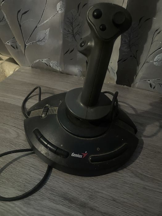 Игровий джойстик для ПК та Телевізора