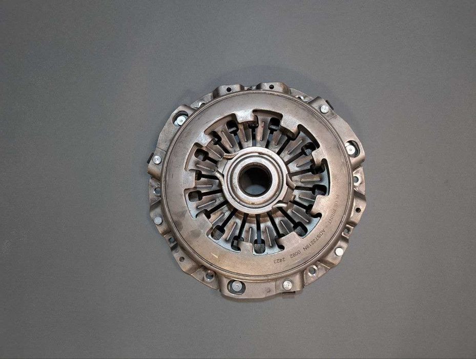 Корзина зчеплення з вижимним підшипником Subaru WRX МКПП Субару