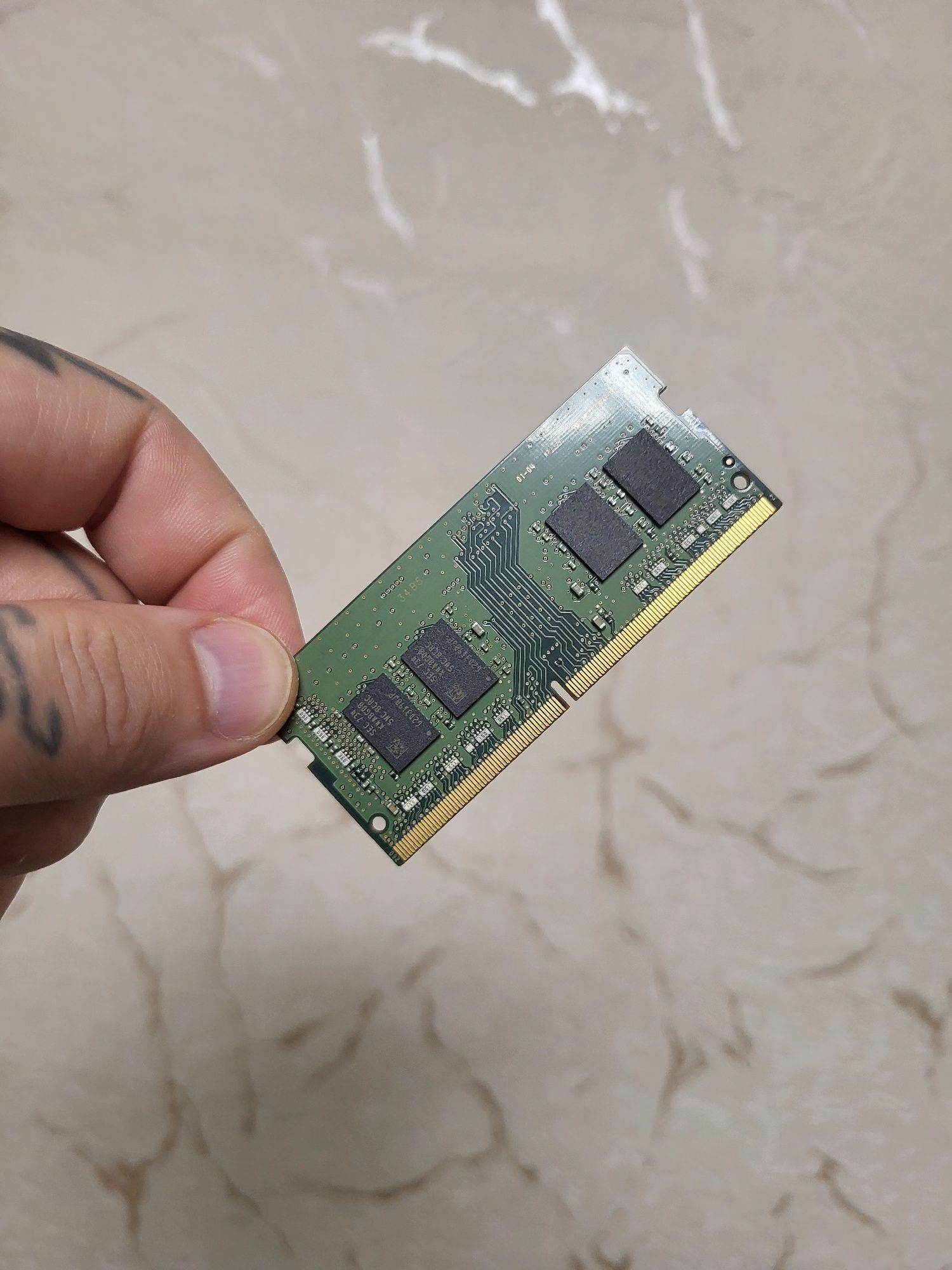 Оперативная память DDR4 2 x 8 gb. 2400T