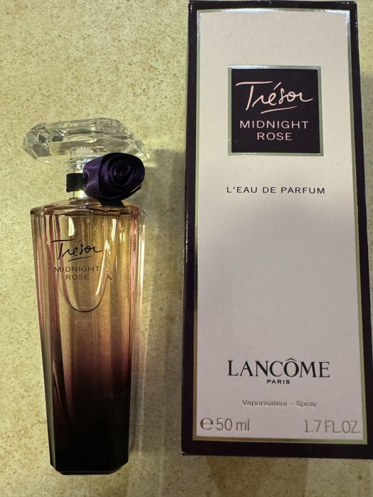 Нові парфуми жіночі Lancome Tresor midnight rose