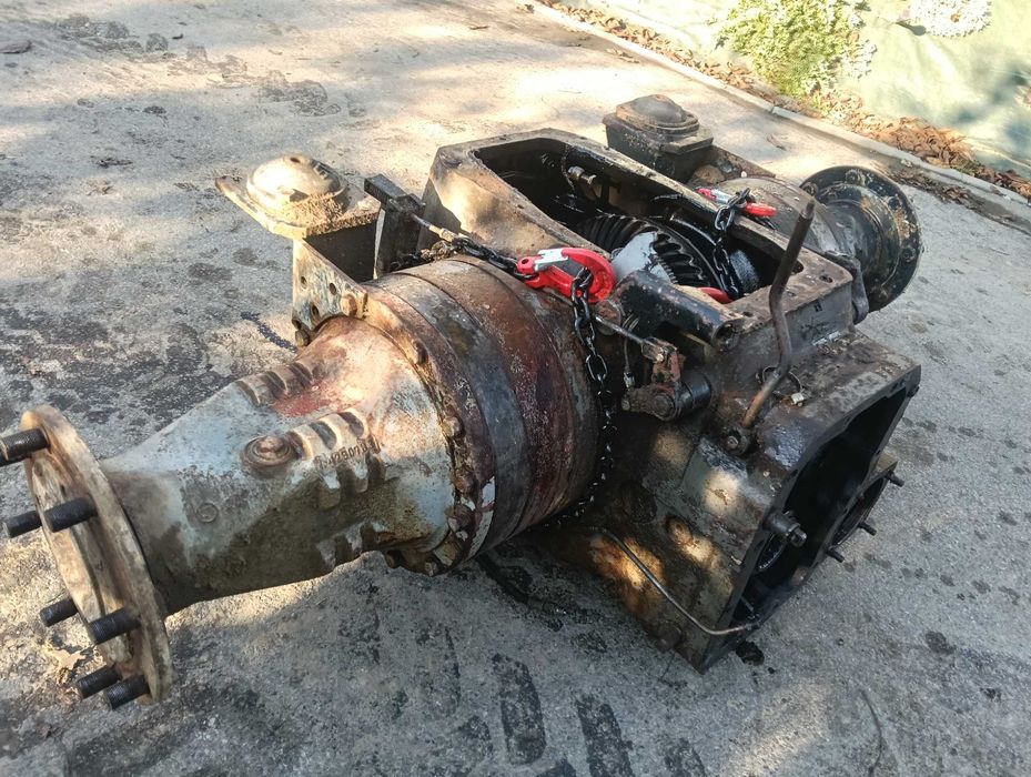 Zwolnica Prawa Lewa Zetor 12145/ 16145/10145 Ursus 914 , C385 NOWY TYP