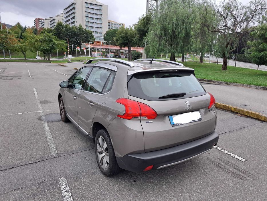 Carrinha peugeot 2008 1.2 PureTech Allure 2016