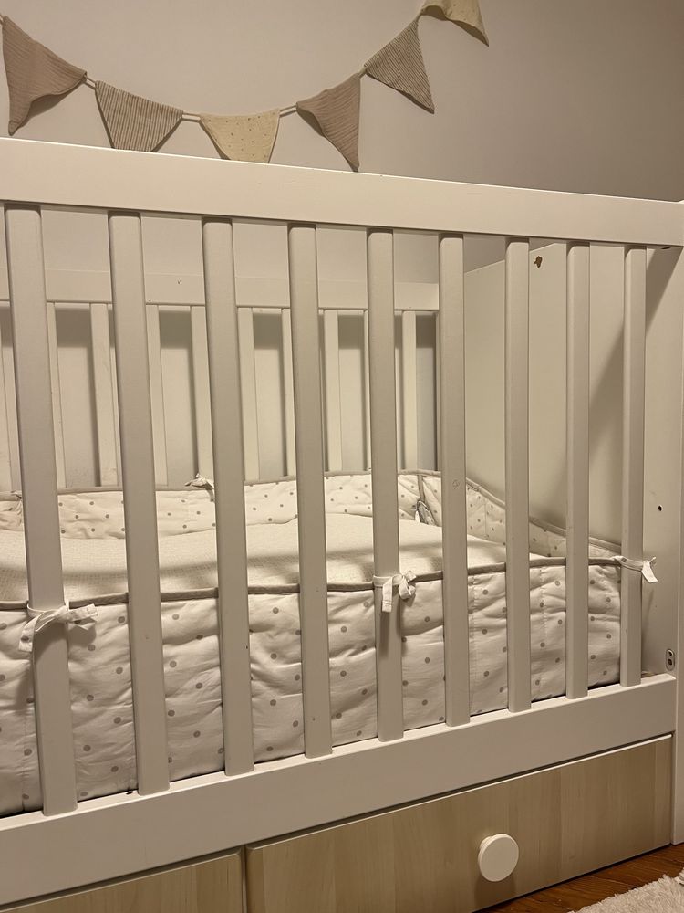 Cama de Grades com Gavetas
