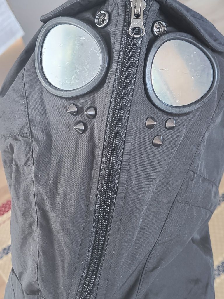 Nylonowa kurtka techwear