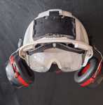 Kask biały JSP z nausznikami