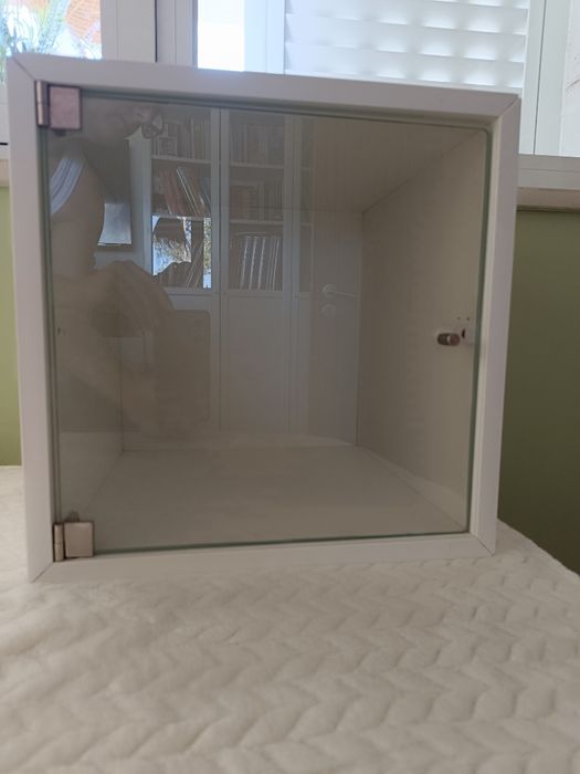 EKET IKEA armário com porta vidro