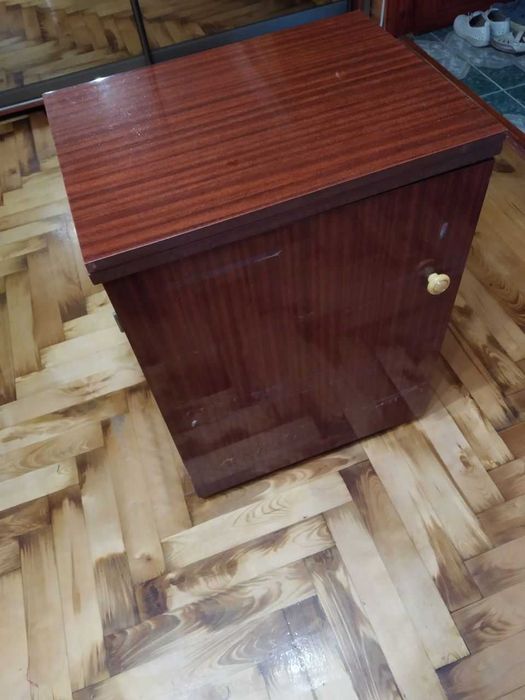 Машинка швейная Подольск 142 б/у