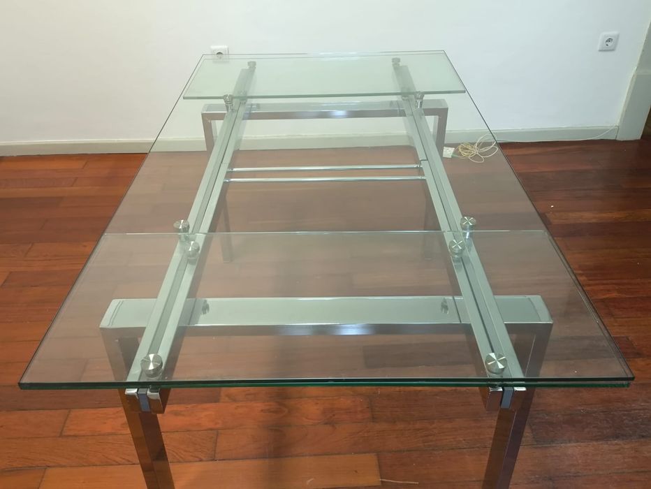 Mesa de vidro de sala