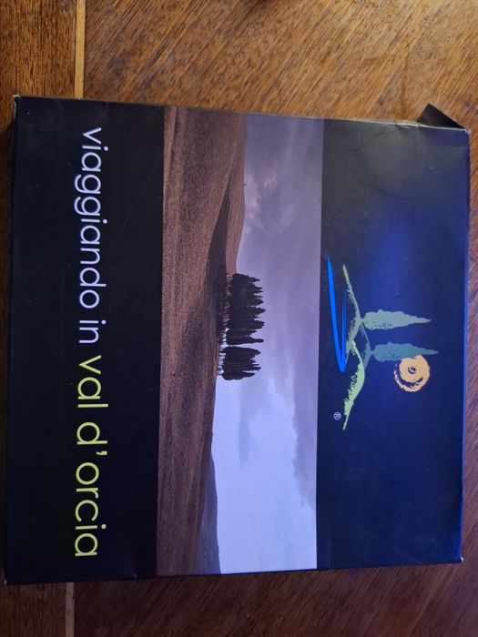 Przewodnik + DVD Podróżując po Val d'Orcia / jęz.włoski i angielski