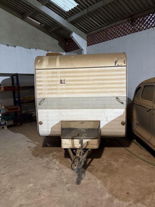 Roulote em bom estado