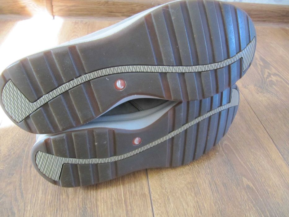 Жіночі черевики Clarks 39р 25,5см