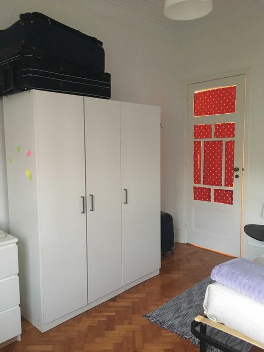 Quartos para arrendar - São Sebastião