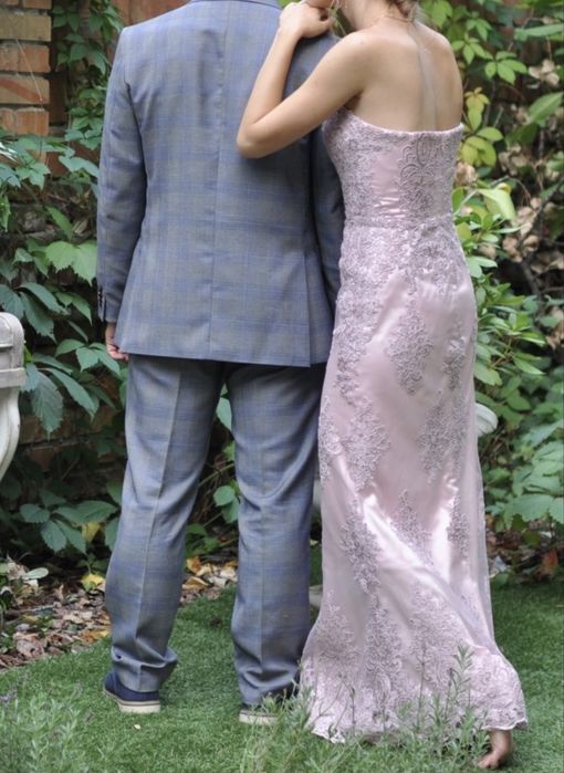 Оренда вечірньої сукні зі зйомною спідницею