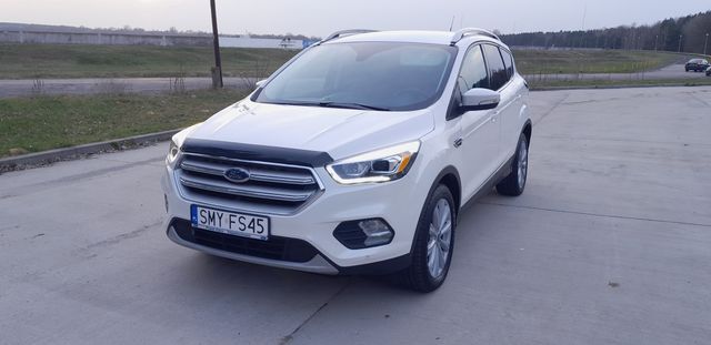 Ford Kuga Tytanium Biała Perła 240KM