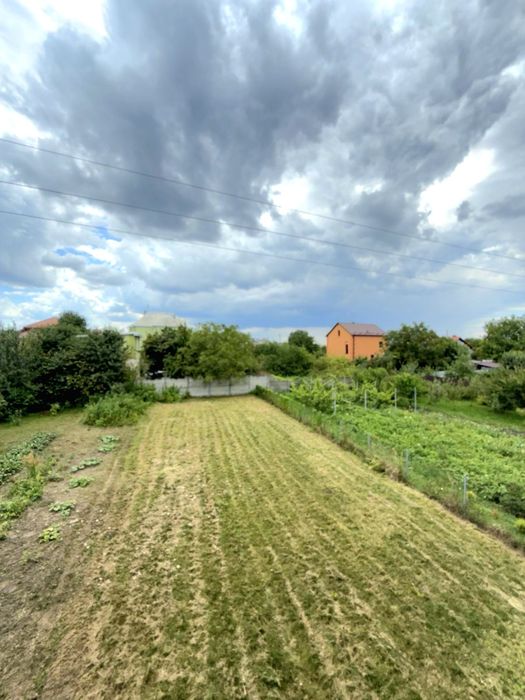 Продається 5-ти кімнатний будинок у місті Городок 30км від Львова