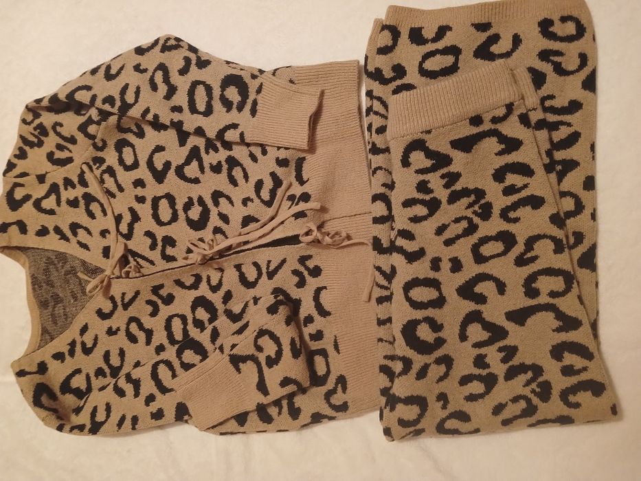 Тепленький костюм леопард НОВИЙ