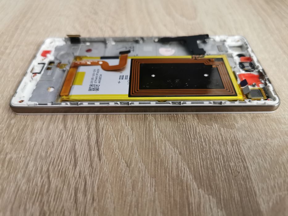 Oryginalny set wyświetlacz korpus bateria Huawei P8 Lite  ALE-L21