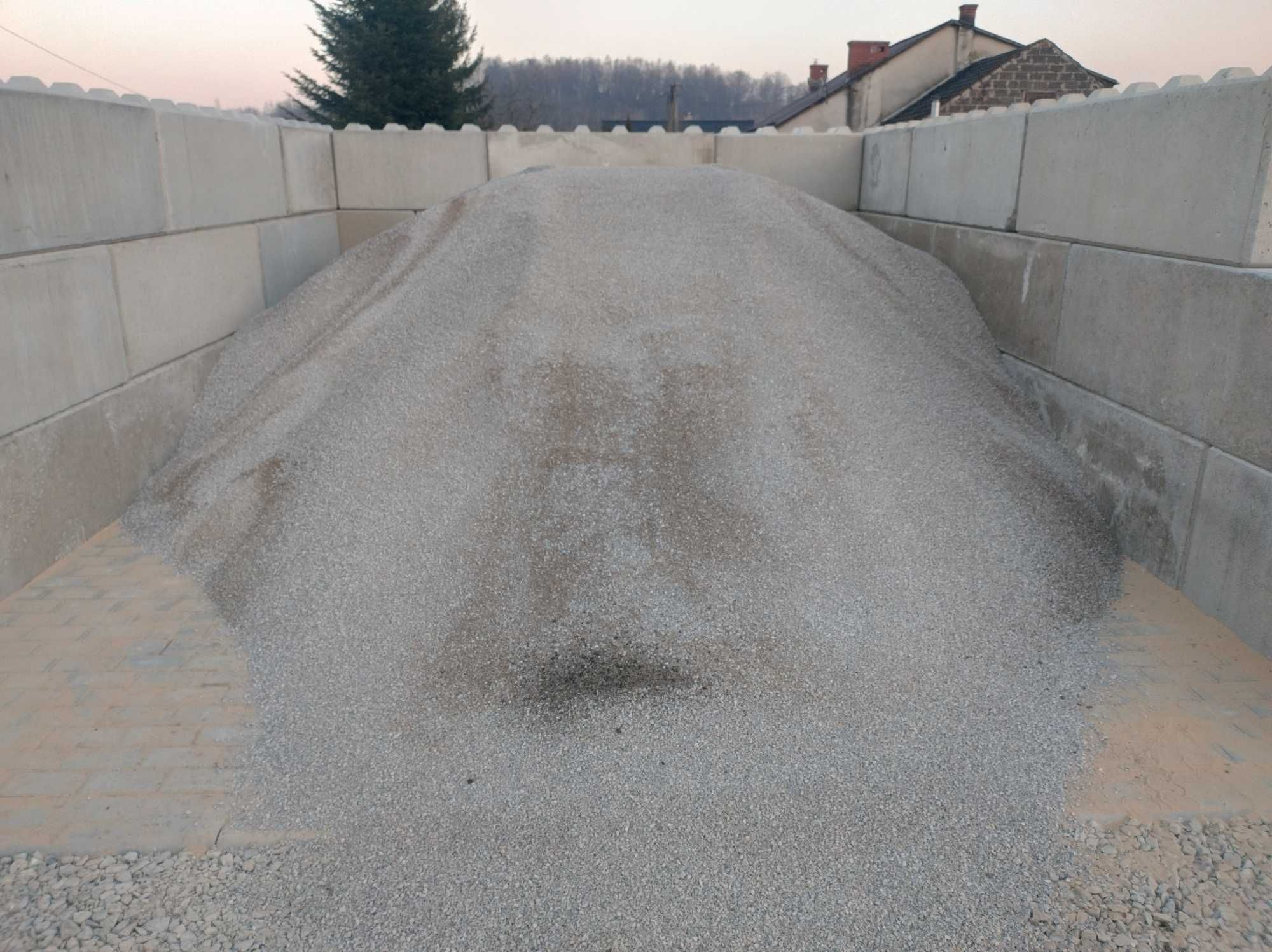 kruszywo pod kostkę , grys 2-8 , 2 do 8 , kamień pod kostkę , tłuczeń