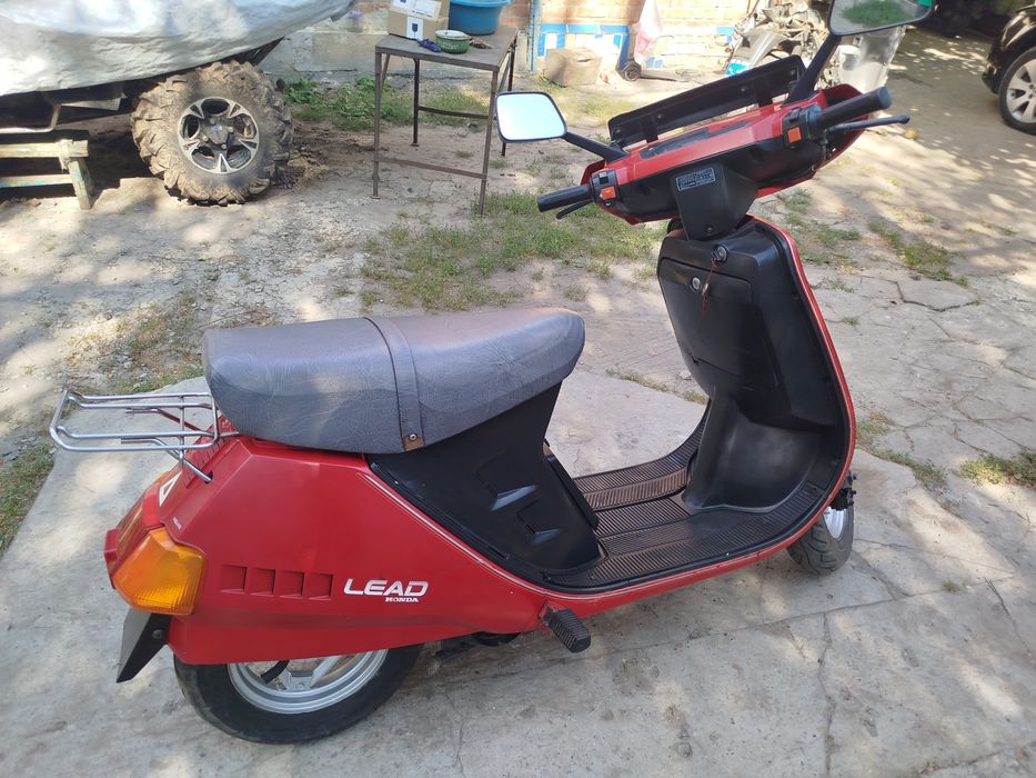 Продам скутер Хонда леад 90 куб