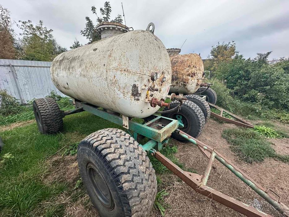 Причіпні ємності для зберігання та внесення безводного аміаку