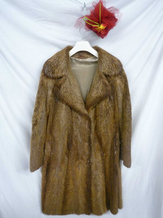 Casaco comprido pelo natural