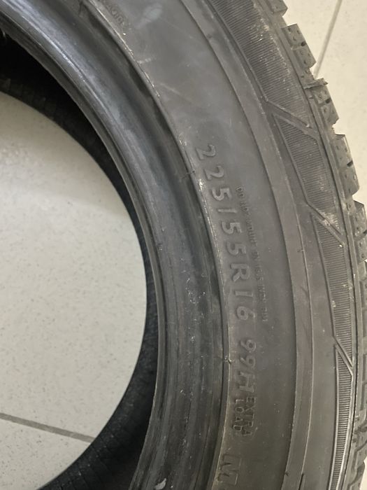 Зимова гума DUNLOP 225/55/R16 (99H M+S), в наявності 1 шина (під запас