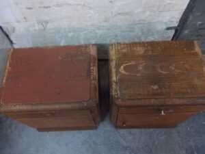 Stare szafki nocne art deco