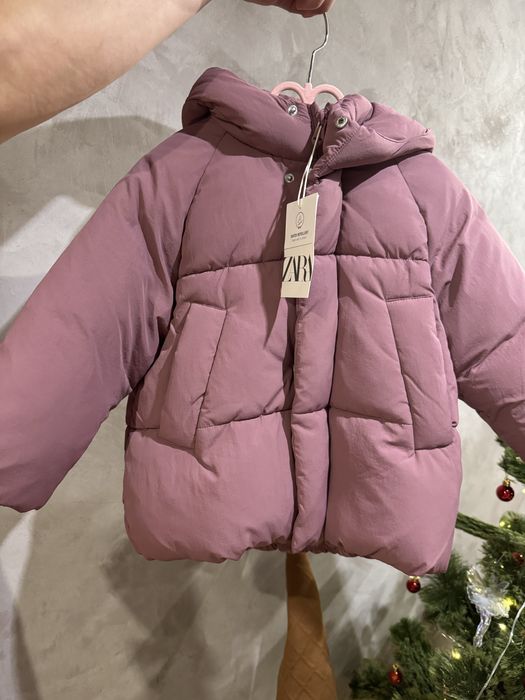 Zara зимова куртка пухова куртка .5років дитяча куртка 110 см
