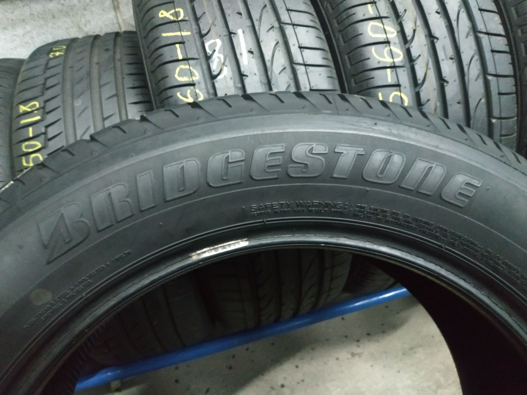 Всесезонні шини 235/55 R18 BRIDGESTONE