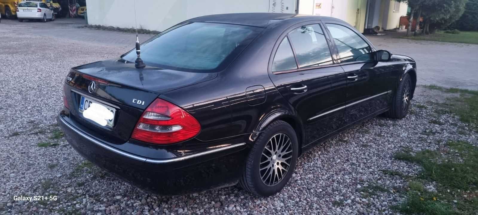 Mercedes E  W 211, 320, czarny metalik