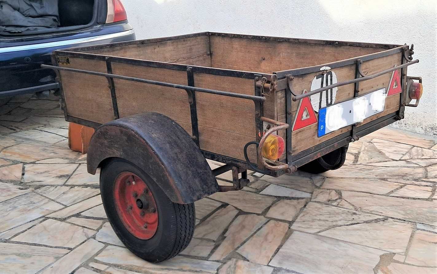 Atrelado/reboque para carga geral