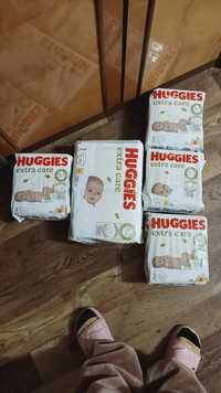 Продам памперсы HUGGIES