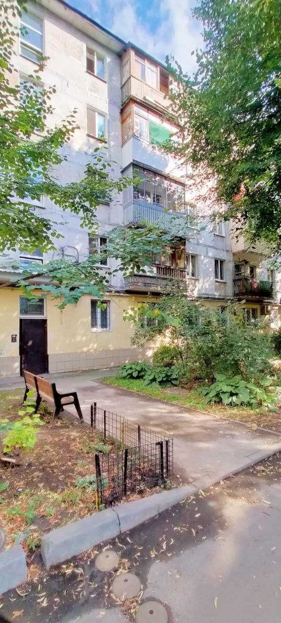 Продажа Трёхкомнатной Квартиры пр. Богдана Хмельницкого, 2эт/5эт дома