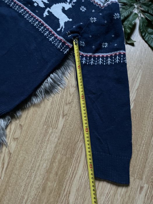 H&M sweterek świąteczny granatowy z wełną na święta