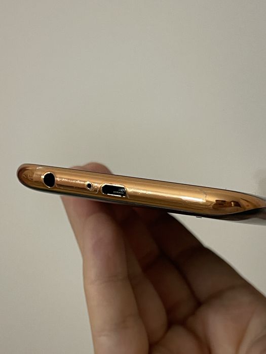 Телефон LG гарної якості