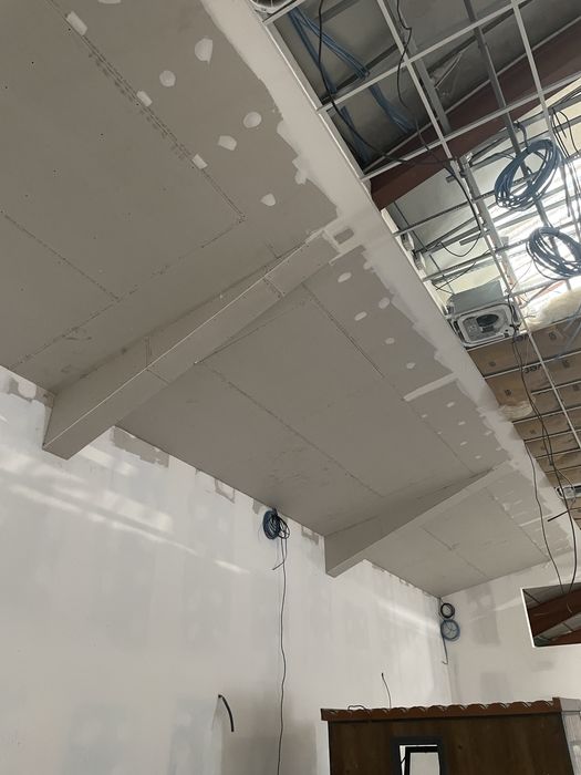 Pinturas e remodelações .