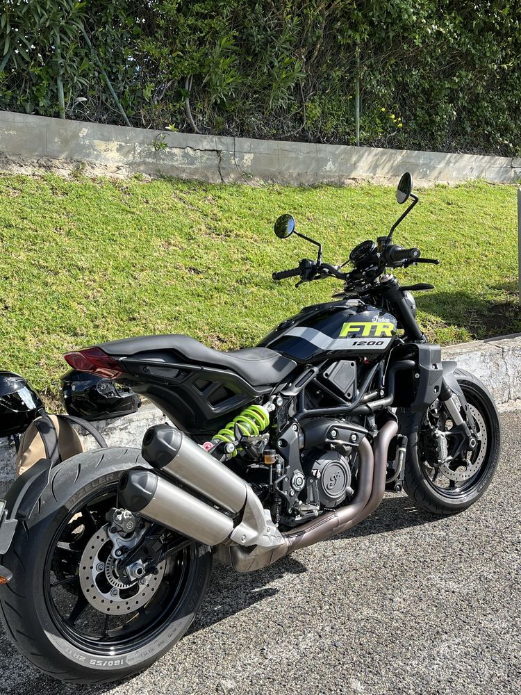 Indian FTR 1200 com 700km