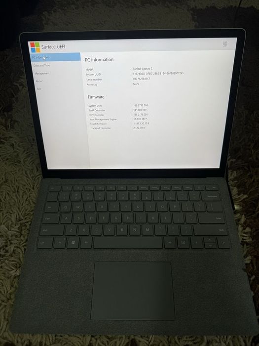 Продам ноутбук Microsoft Surface Laptop 2