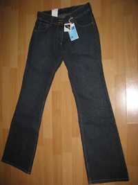 Wrangler Hero Flare spodnie jeans z wysokim stanem - W27-36 x L31/L33