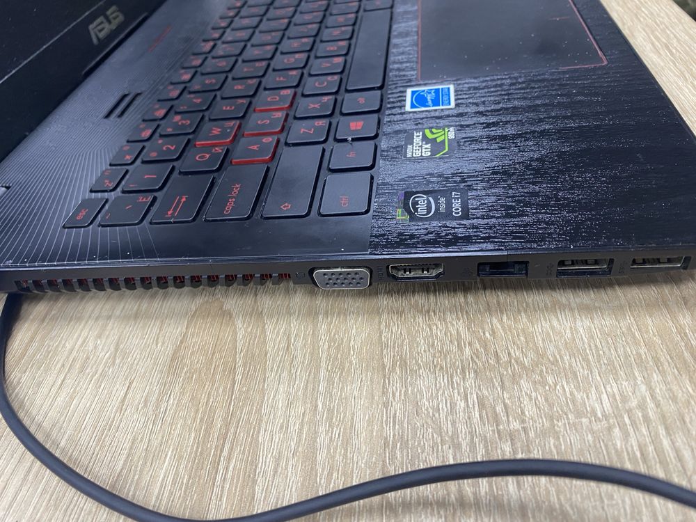 Asus Gl552J rog strix