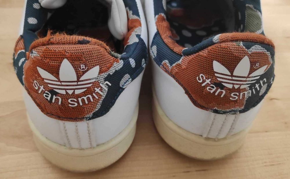Tenis Adidas Stan Smith.
