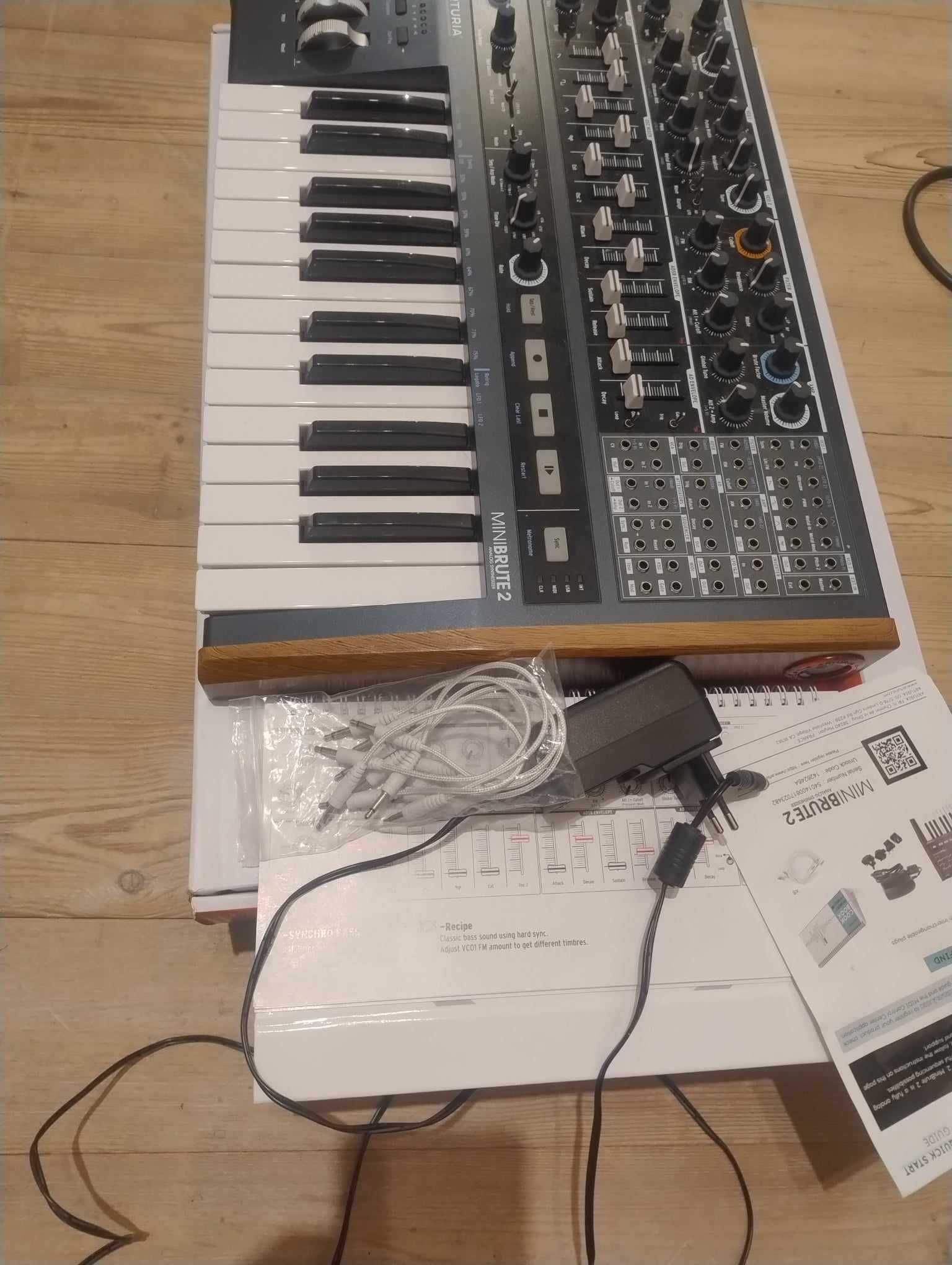 Arturia MiniBrute2