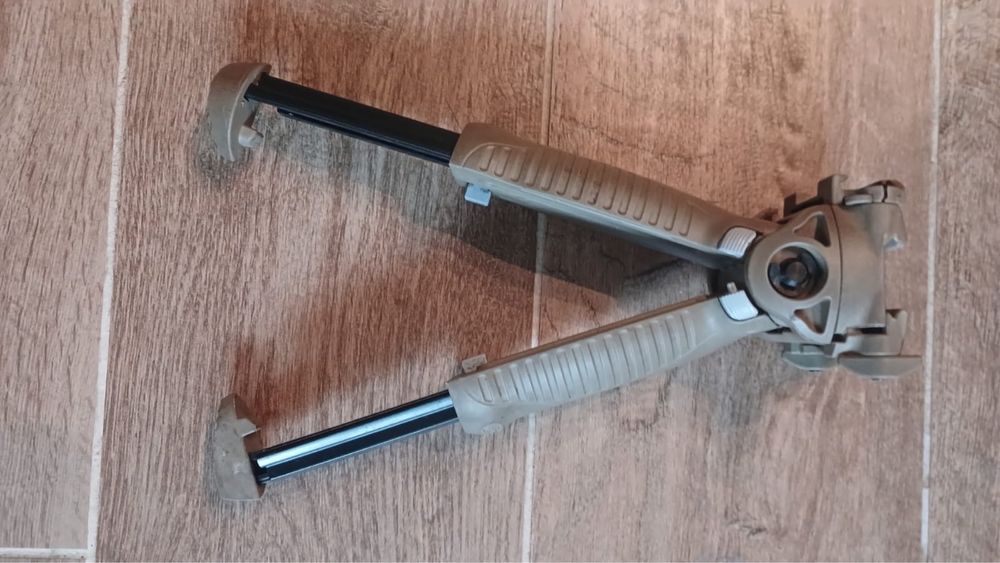 Ручка переносу вогню з викидними сошками Fab Defense T-P00 G2 PR