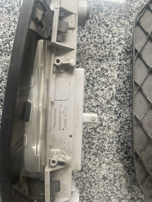 Mercedes 204 C- clas 2011 року противотуманка