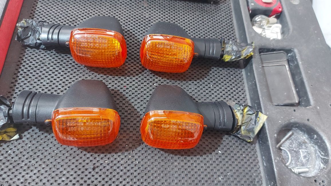 Piscas originais cbr f3(cbr 900 rr)
