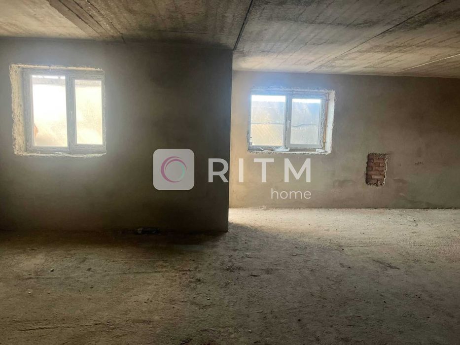 Продаж квартири в ЖК Щастя на цокольному поверсі