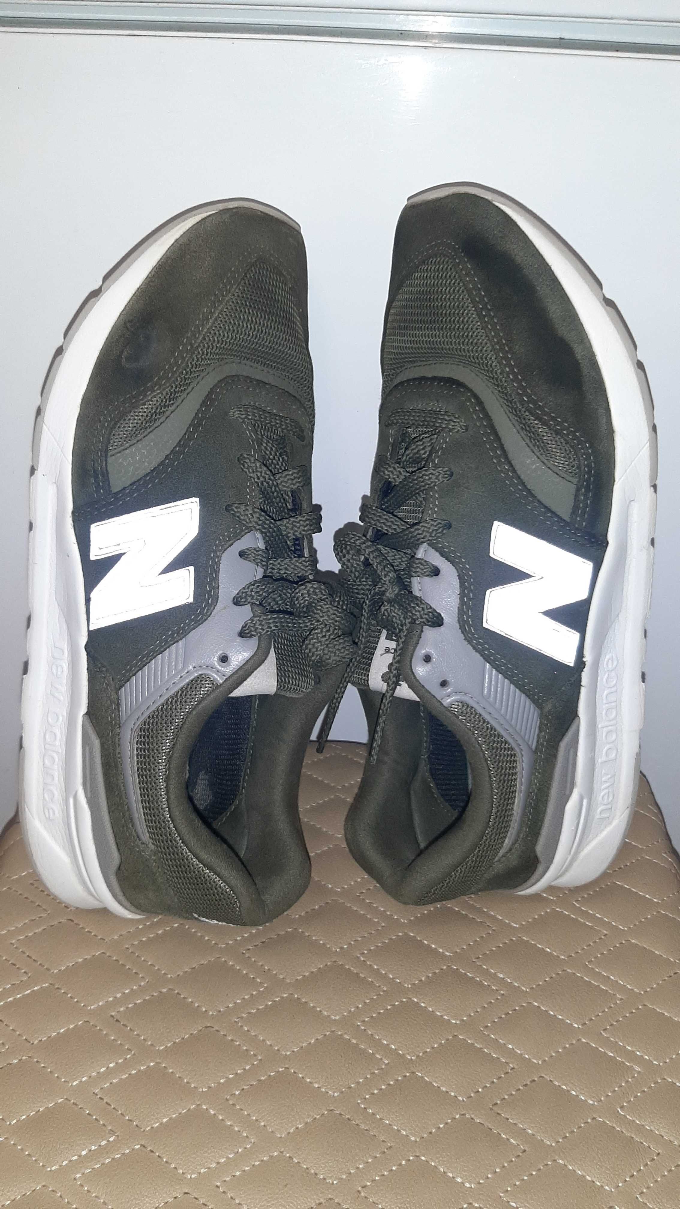 Продам кросівки NB 997H