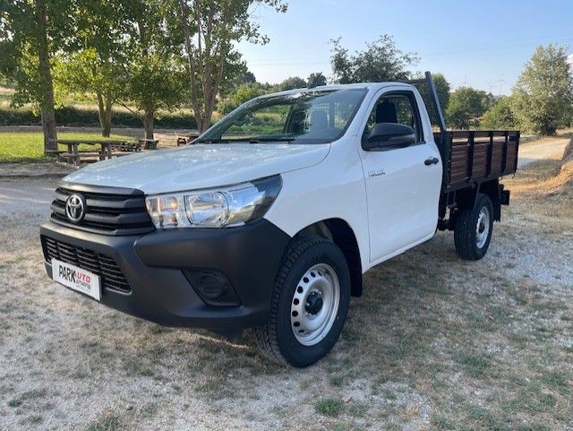 Toyota Hilux 2.4 D-4D 2WD CE CM