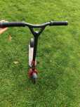 Hulajnoga Oxelo Scooters
Hulajnoga jest w dobrym stanie.
Koła z pompow